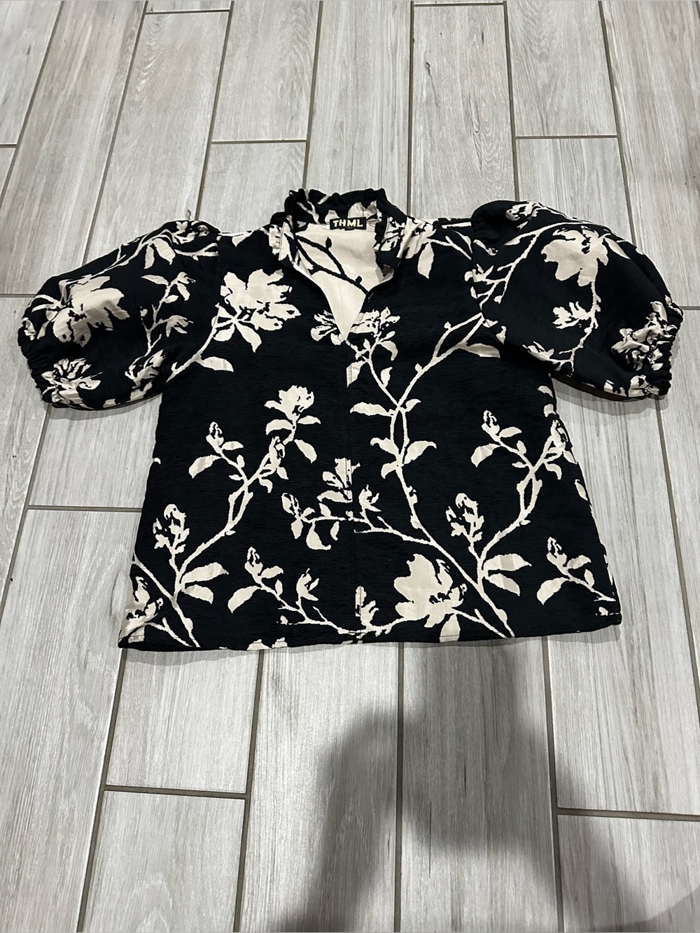 THML Black Floral Puff-Sleeve Blouse with Cream Print